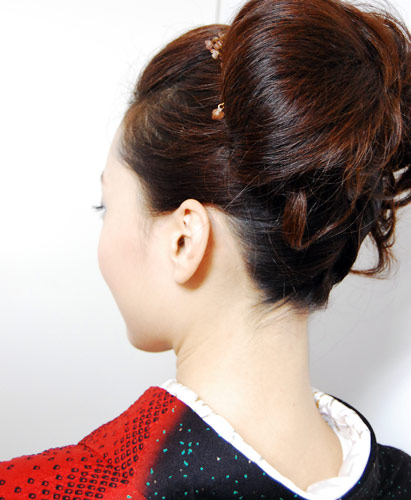 around thertyからの振袖