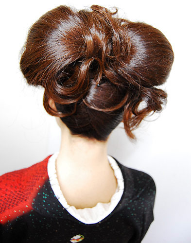 around thertyからの振袖